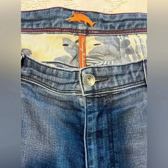 Tommy Bahama Men's Classic Fit Straight Leg Blue Denim Jeans Size 40 X 32 - Picture 7 of 7
